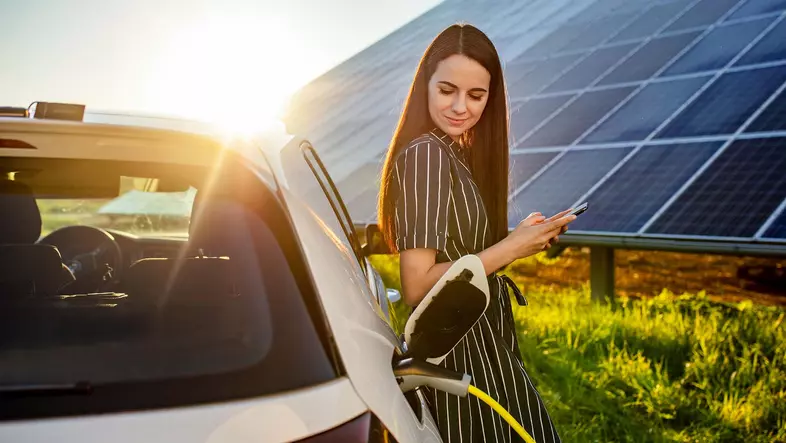 Welche Kriterien muss meine PV-Anlage erfüllen, um Sie zum Laden eines E- Autos zu nutzen?