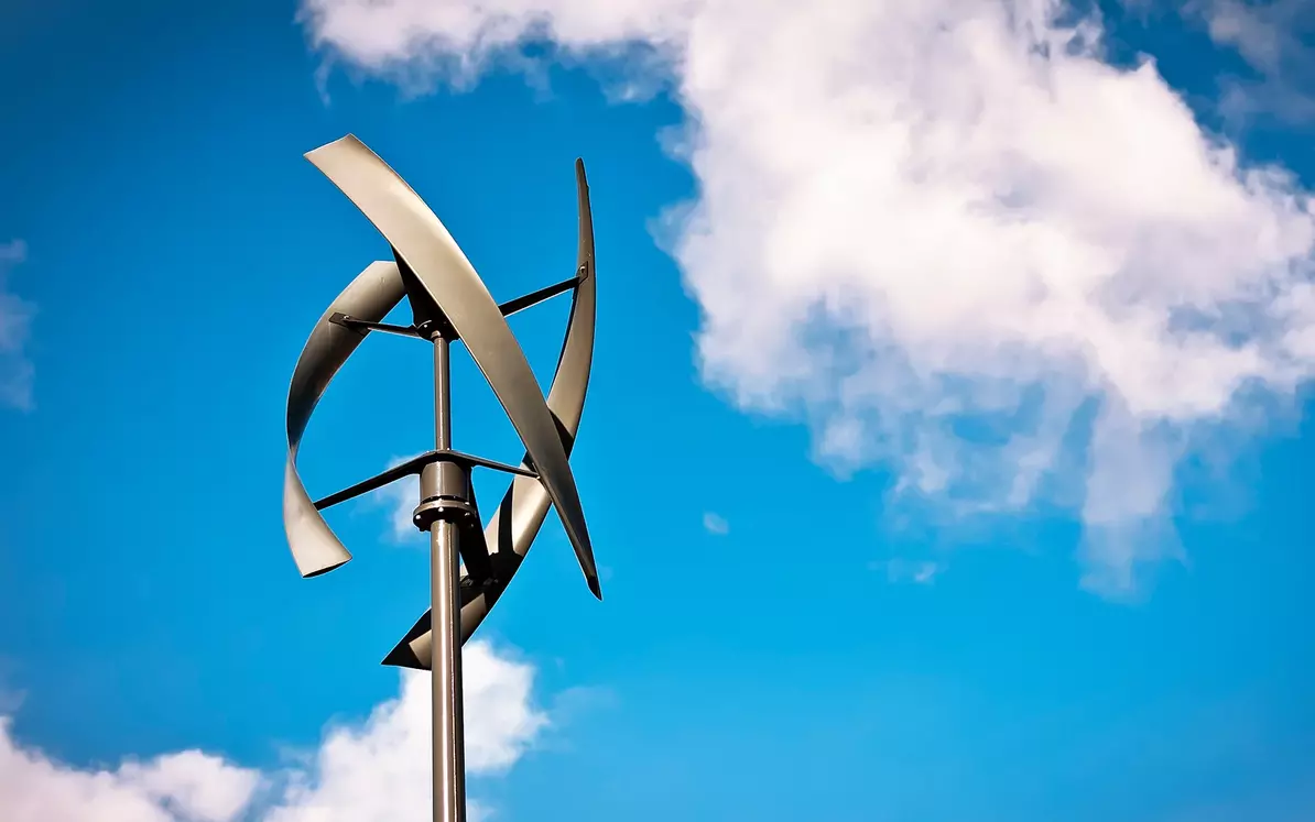 Kleines Windrad als Ergänzung zur PV-Anlage: Die Lage ist entscheidend -  Solarserver